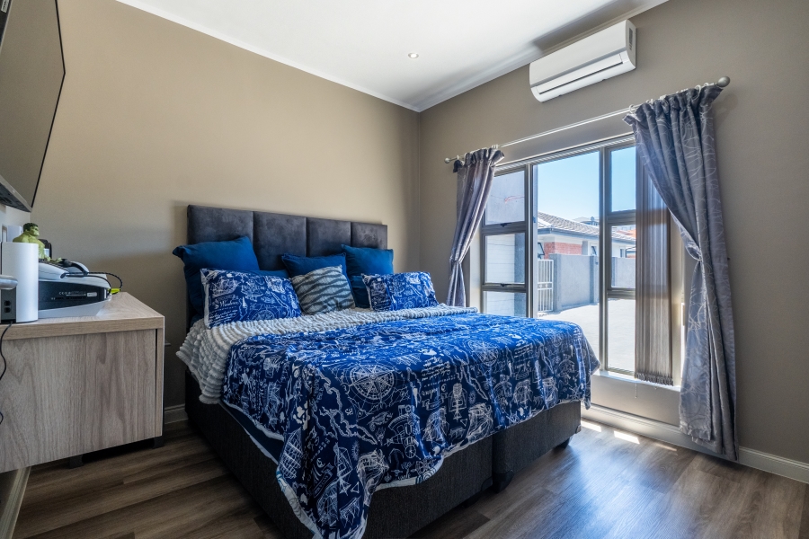 4 Bedroom Property for Sale in Monte Christo Western Cape